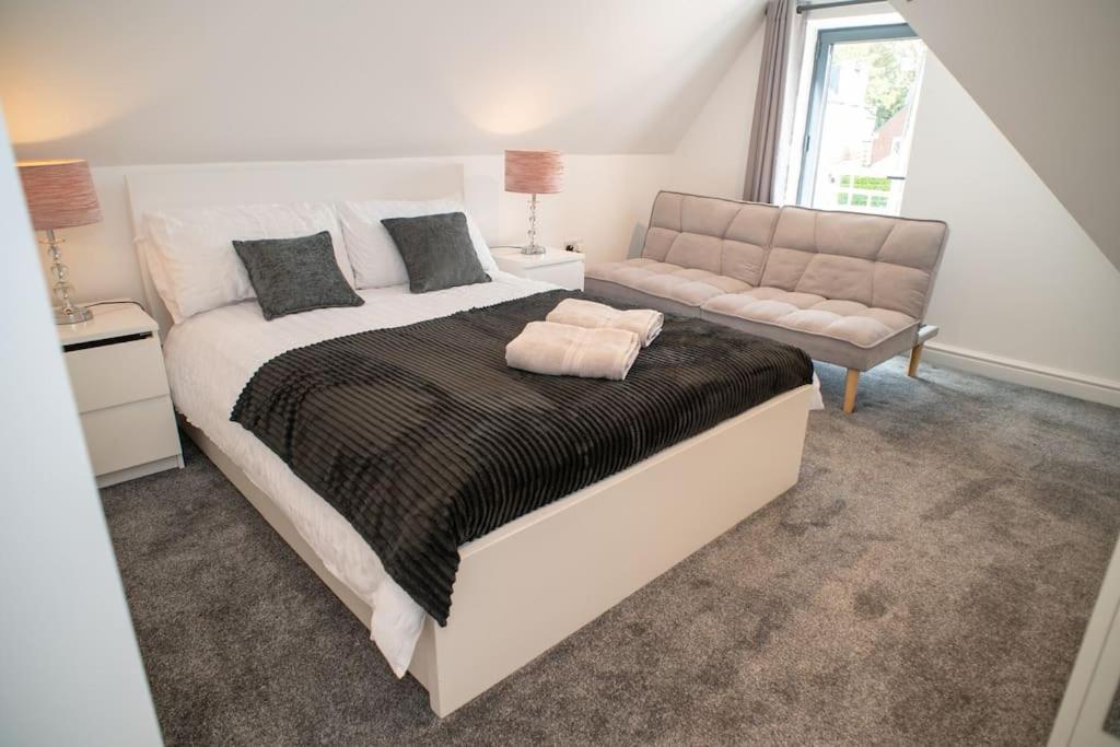 Rosey Lodge -1Bedroom Cousy Flat - Parking, Netflix, Wifi - Close To Blenheim Palace & Oxford - F5 Kidlington Dış mekan fotoğraf
