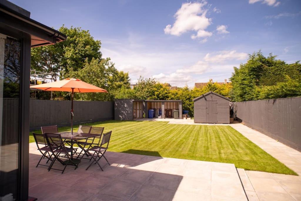 Rosey Lodge -1Bedroom Cousy Flat - Parking, Netflix, Wifi - Close To Blenheim Palace & Oxford - F5 Kidlington Dış mekan fotoğraf